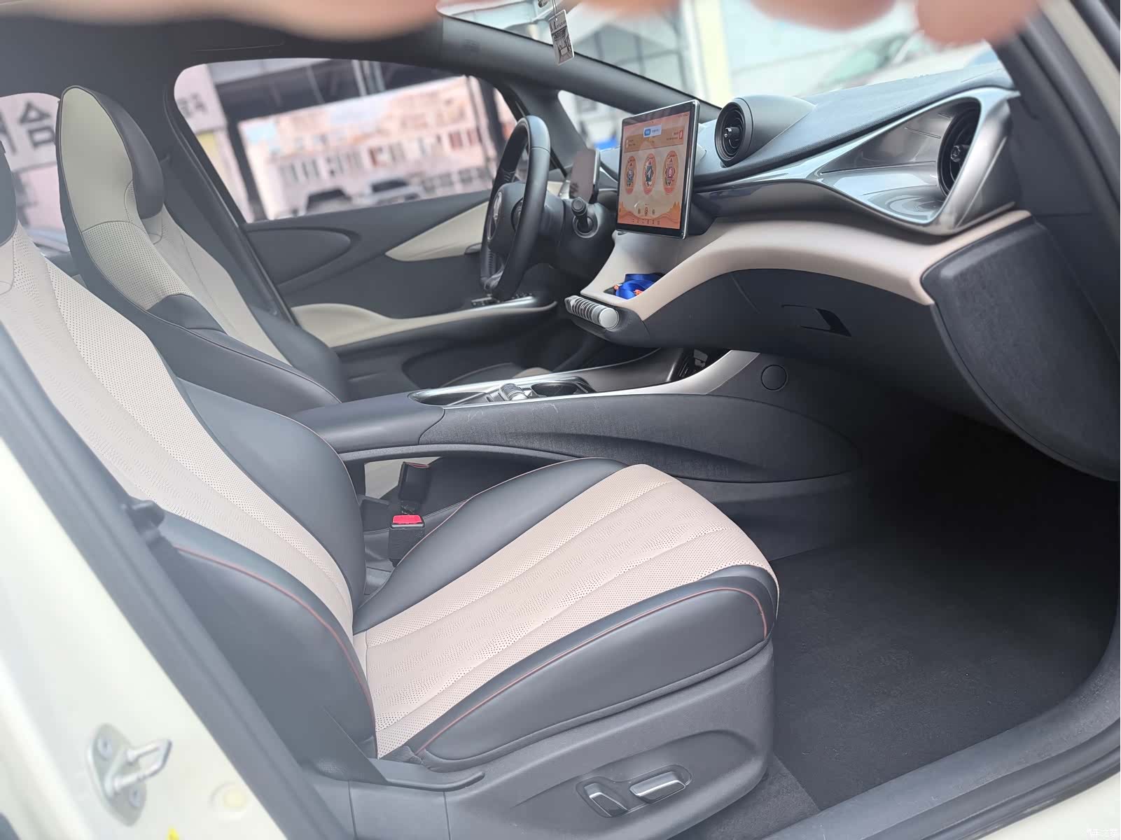 BYD Dolphin, 2023 12