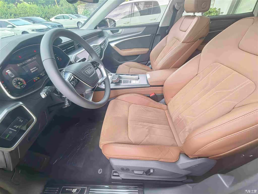 Audi A7L, 2025 13