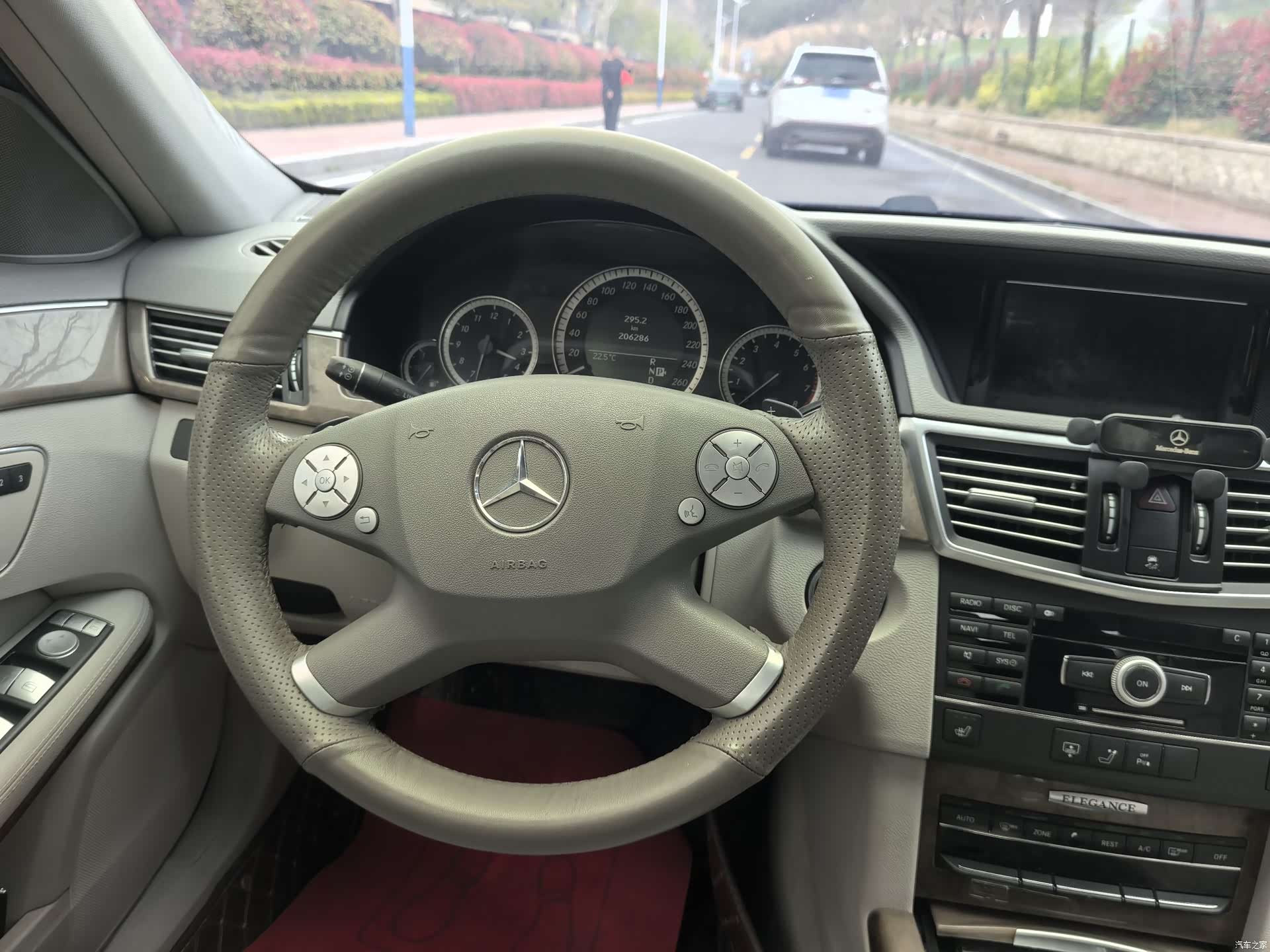 Mercedes-Benz E-Class, 2009 11