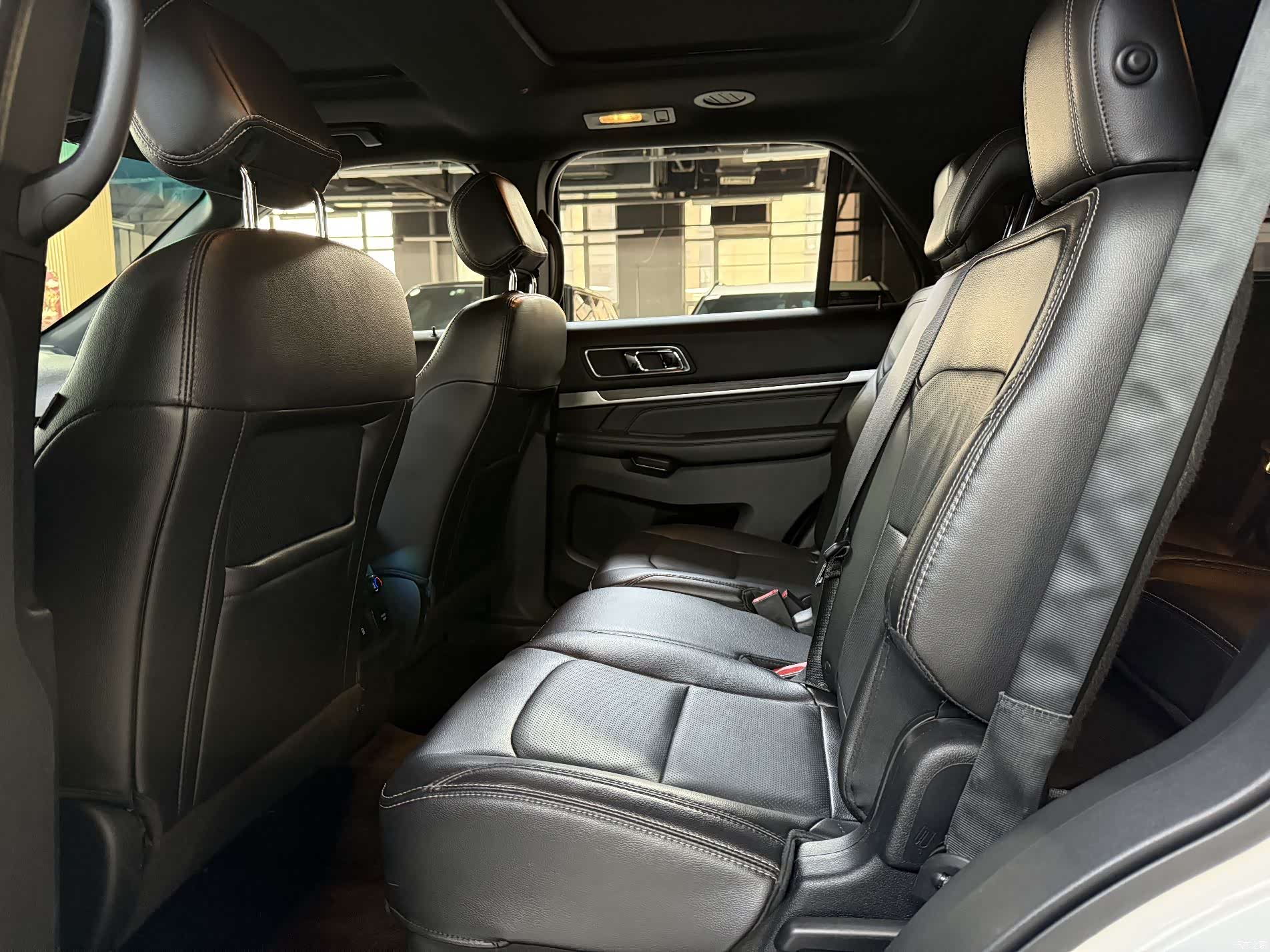 Ford Explorer, 2018 6