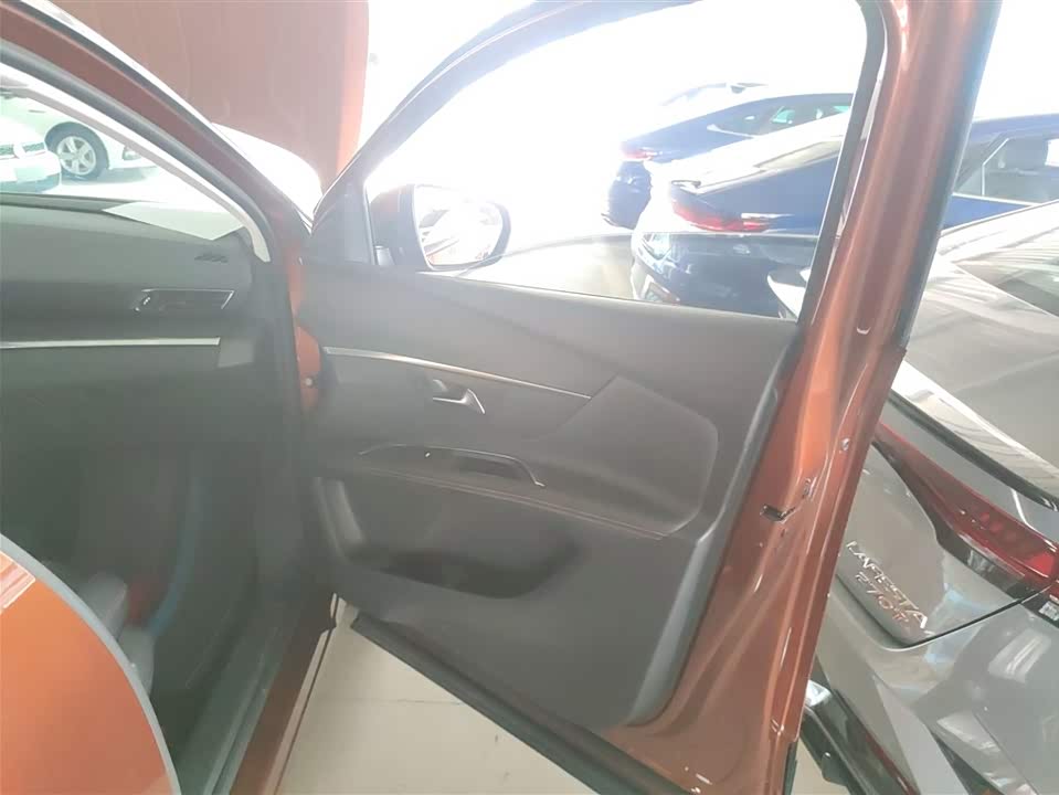 Peugeot 4008