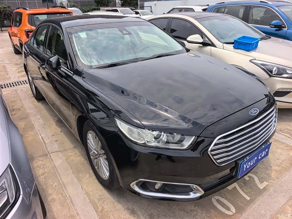 Ford Taurus, 2018 3