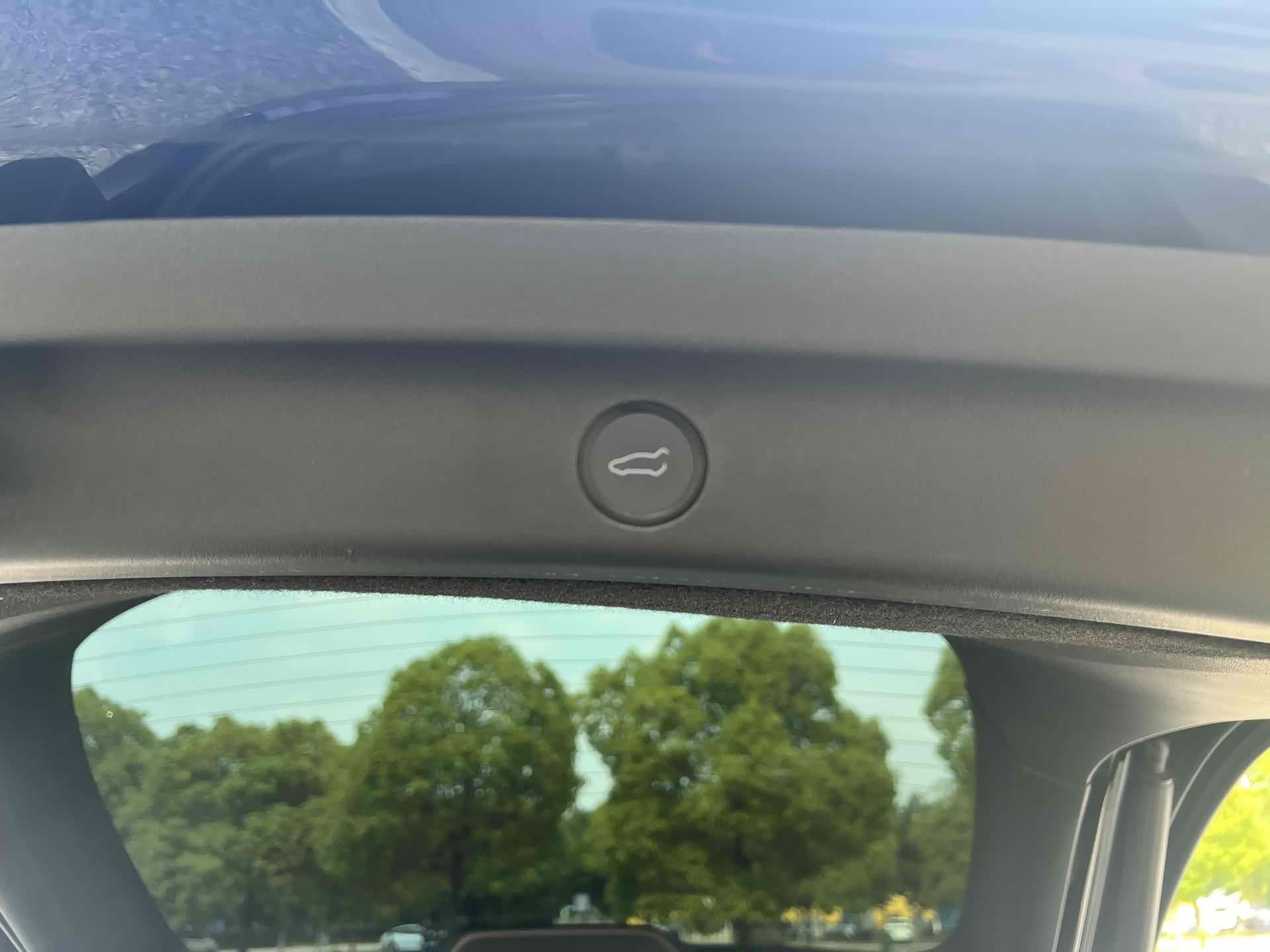 Tesla Model Y, 2023 10
