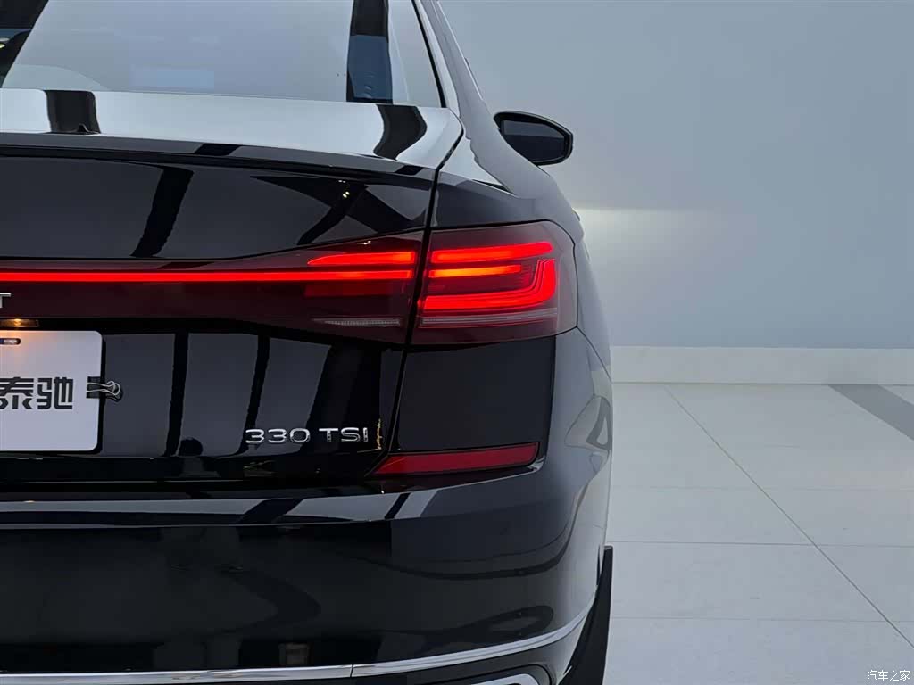 Volkswagen Passat, 2023 13