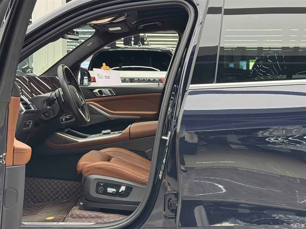 BMW X7, 2023 6