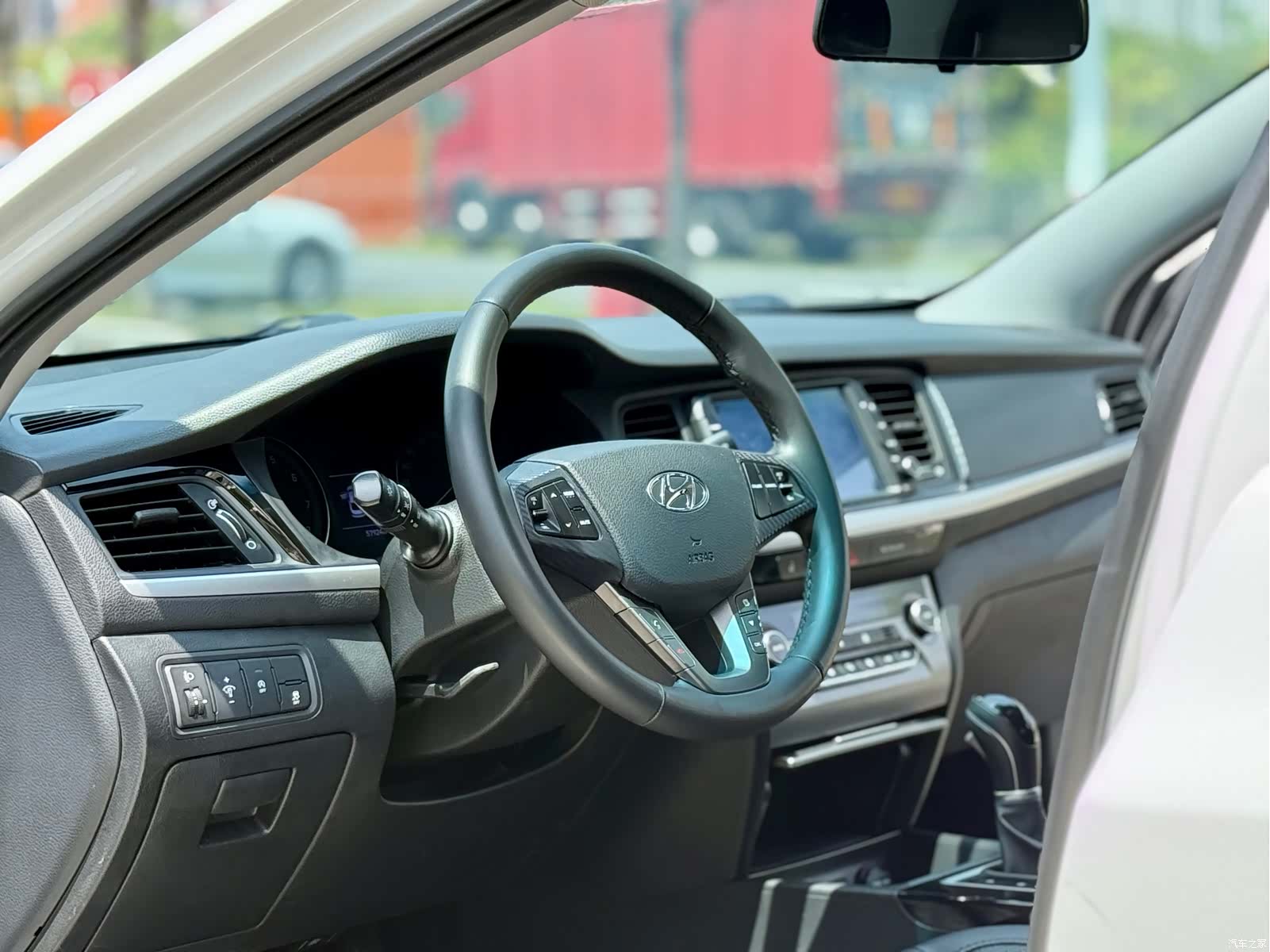 Hyundai GLS, 2018 11
