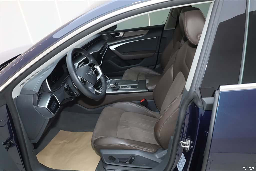 Audi A7L, 2024 20