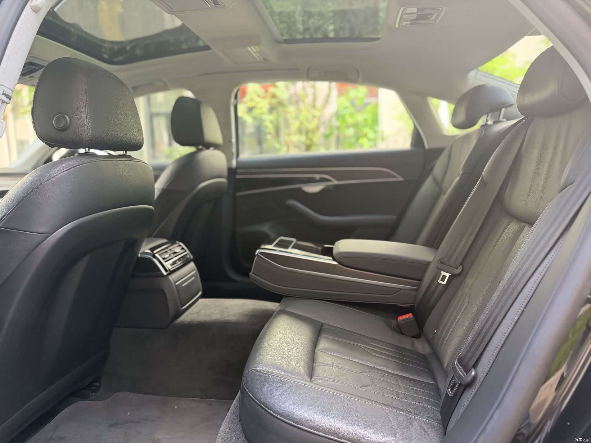 Audi A8L, 2018 6