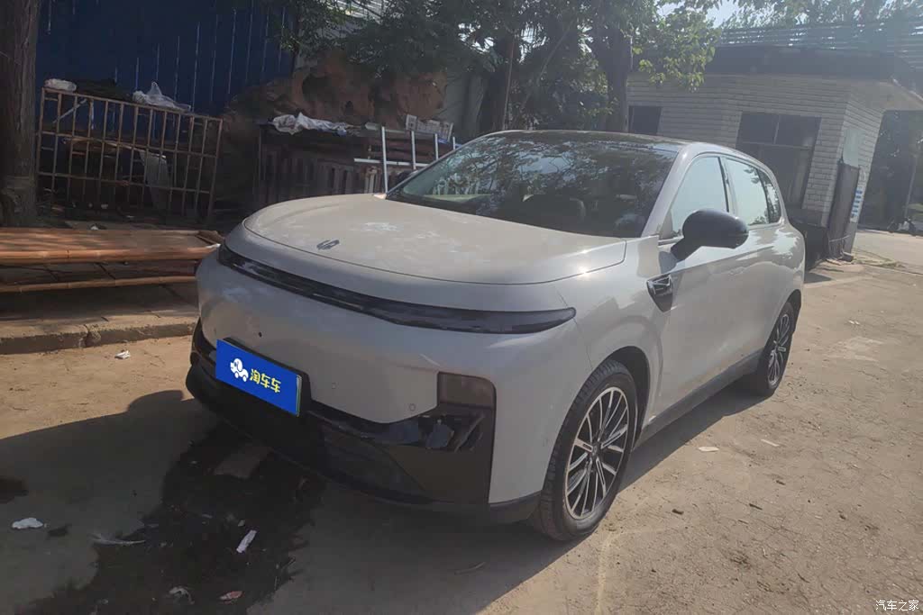Leapmotor B10, 2025 1