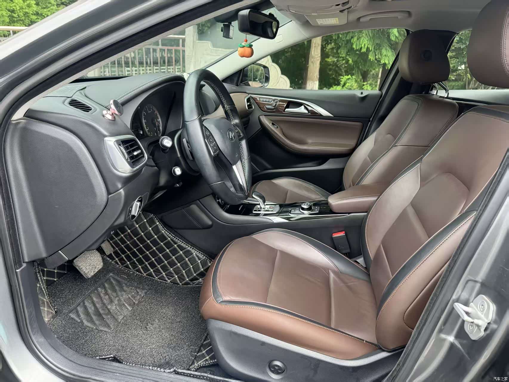Infiniti QX30, 2017 10