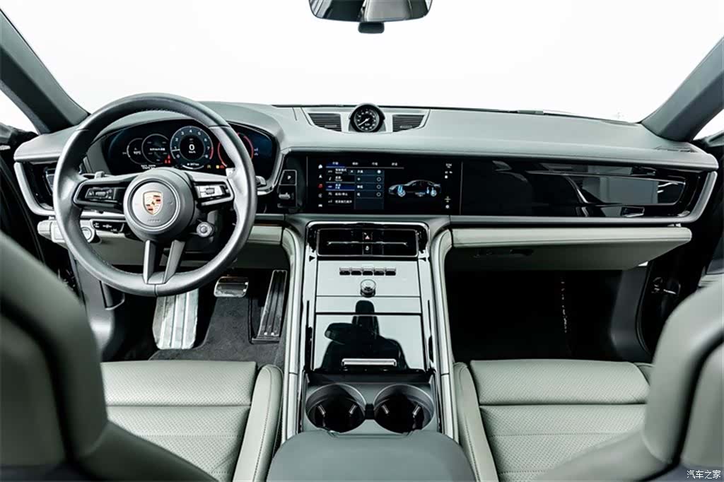 Porsche Panamera, 2024 12