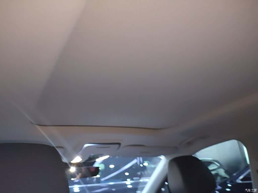 Hongqi HS7, 2025 18