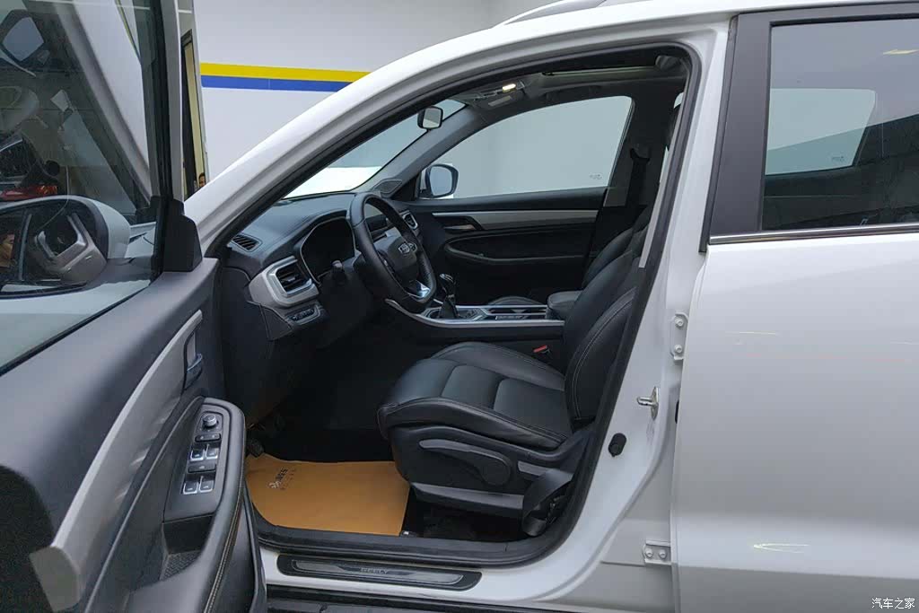 Geely X6, 2020 9