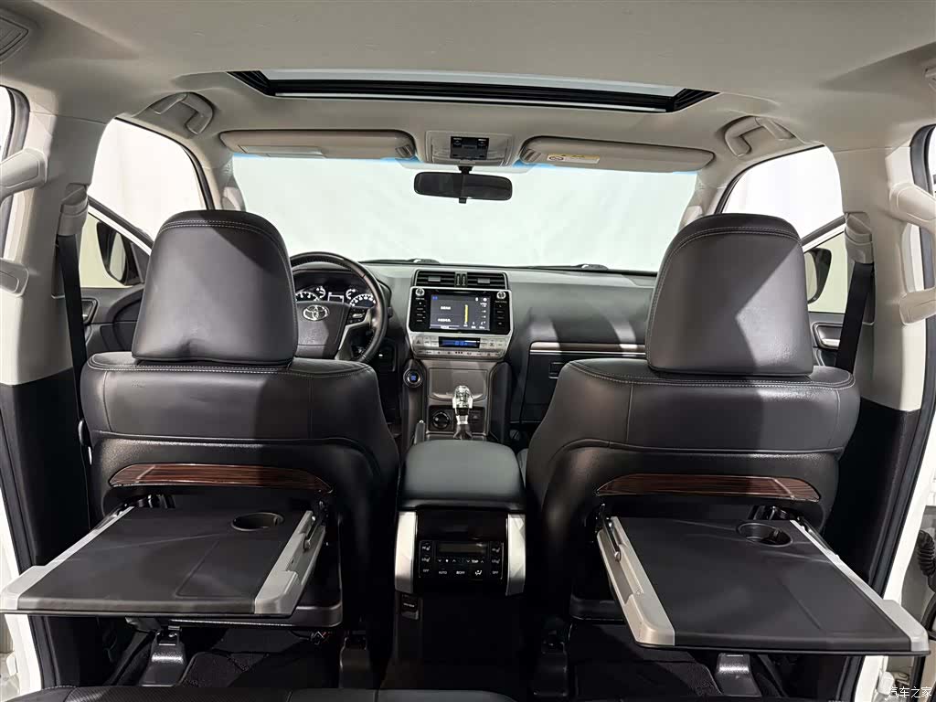Toyota Prado, 2019 10