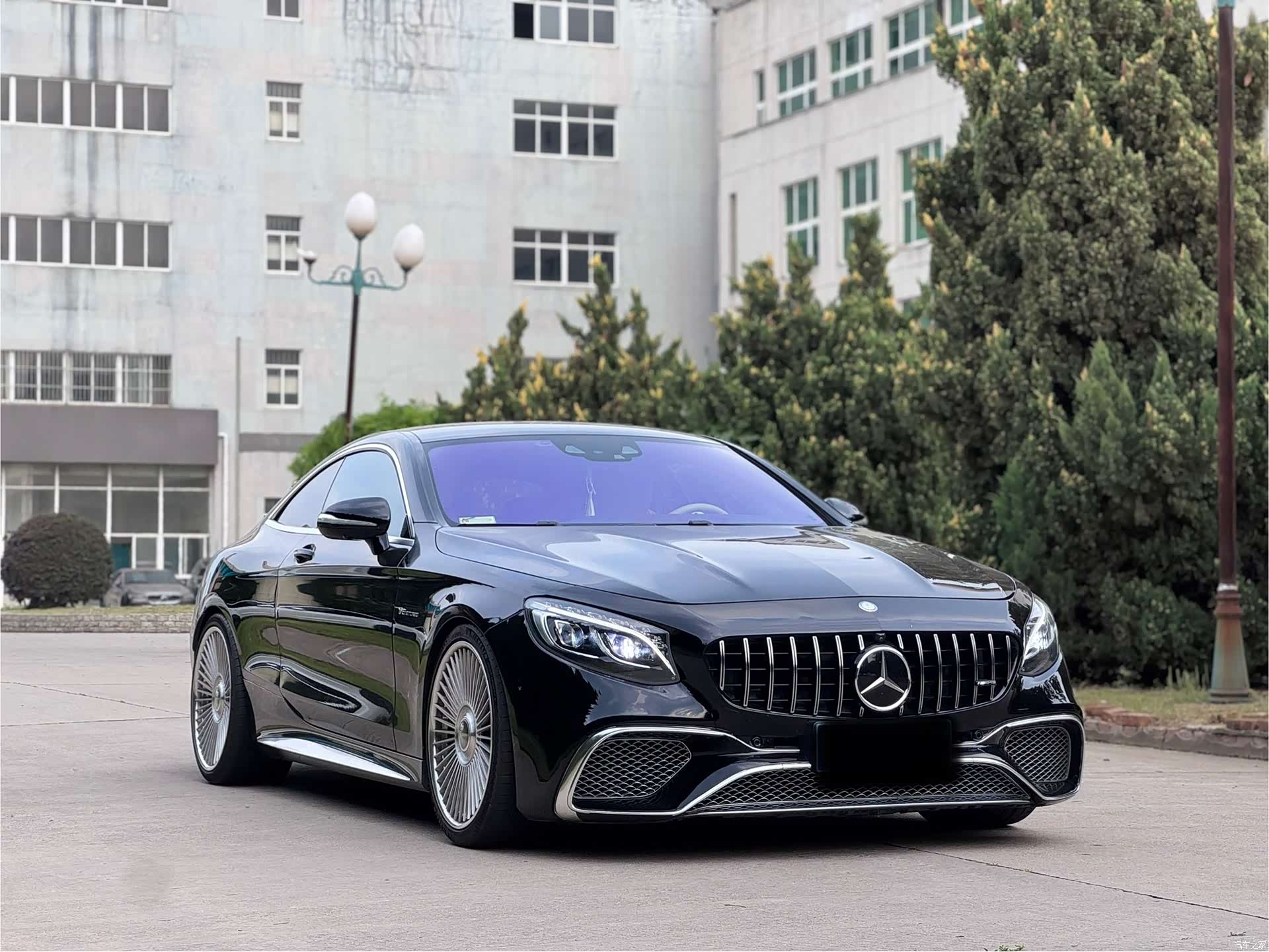 Mercedes-Benz S-Class, 2016 3