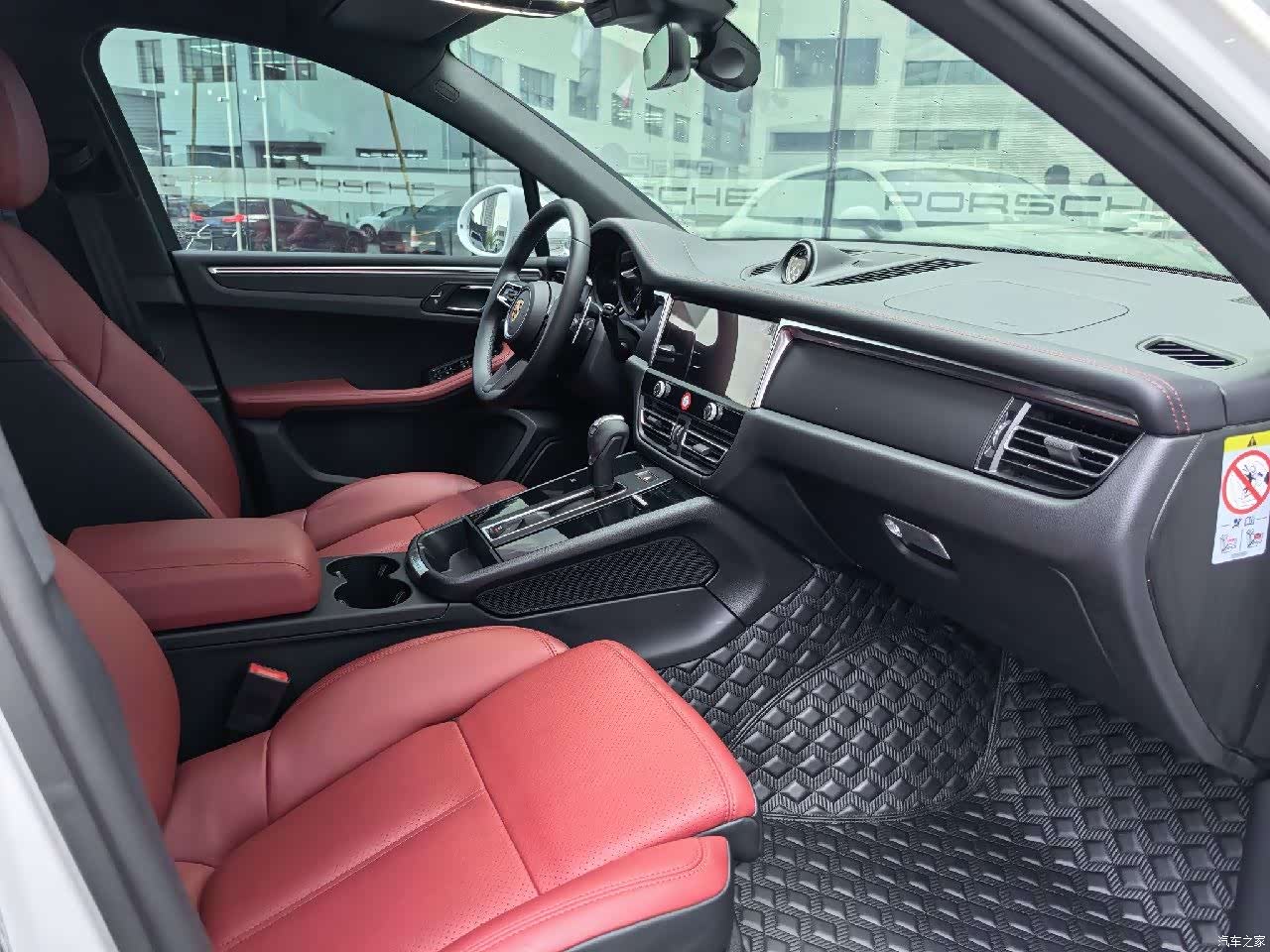 Porsche Macan, 2024 17