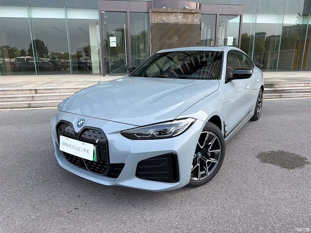 BMW i4, 2025 1