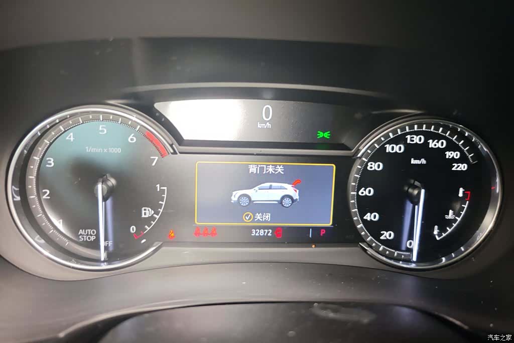 Cadillac XT4, 2022 14