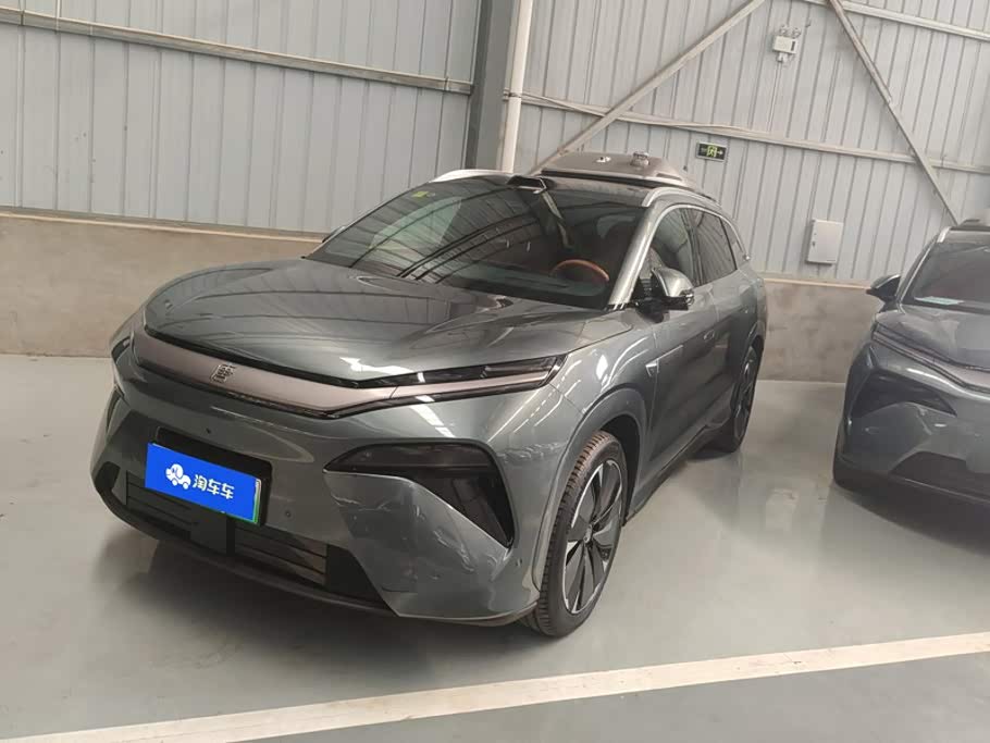 BYD Tang L