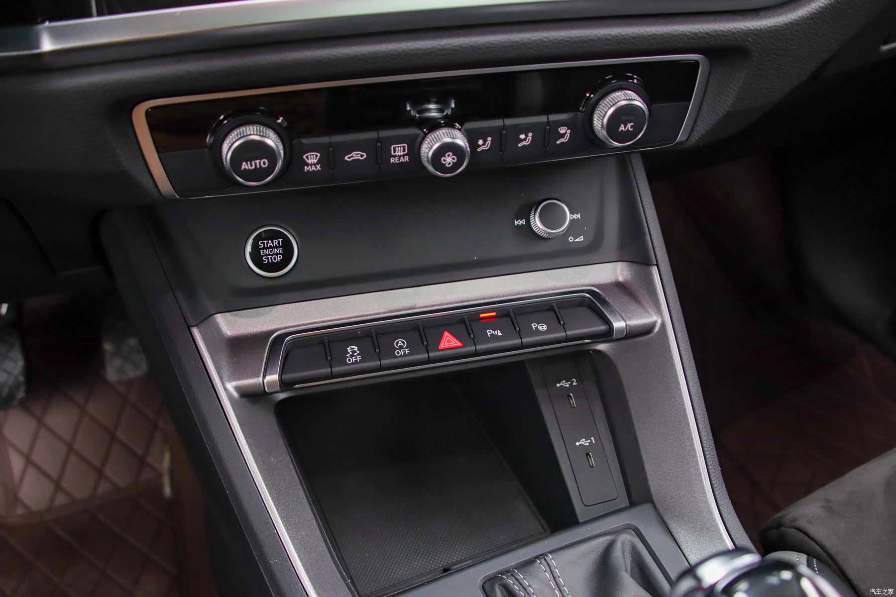 Audi Q3, 2022 10