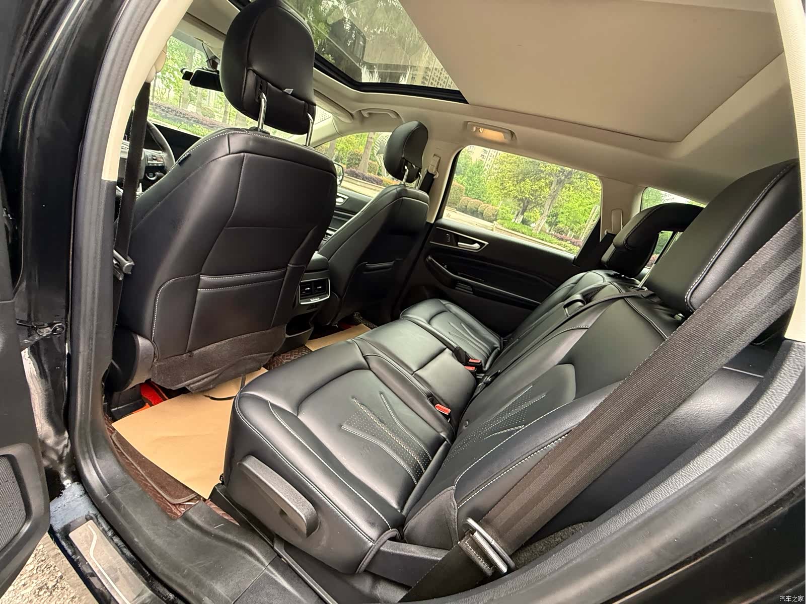 Ford Edge, 2021 10