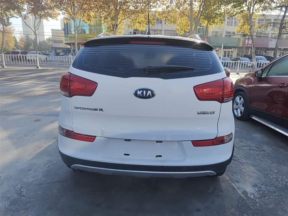 Kia Smart running