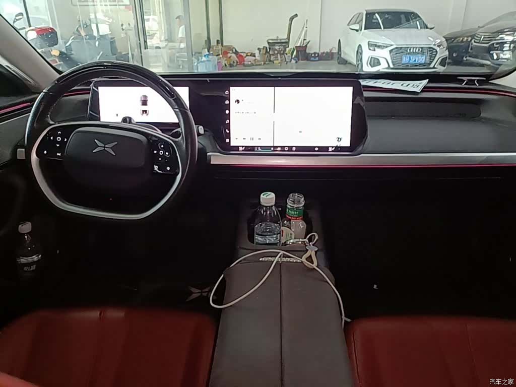 Xpeng P7, 2022 10