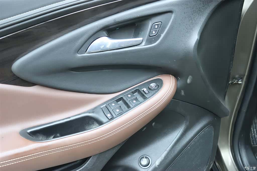 Buick Envision Plus, 2017 12