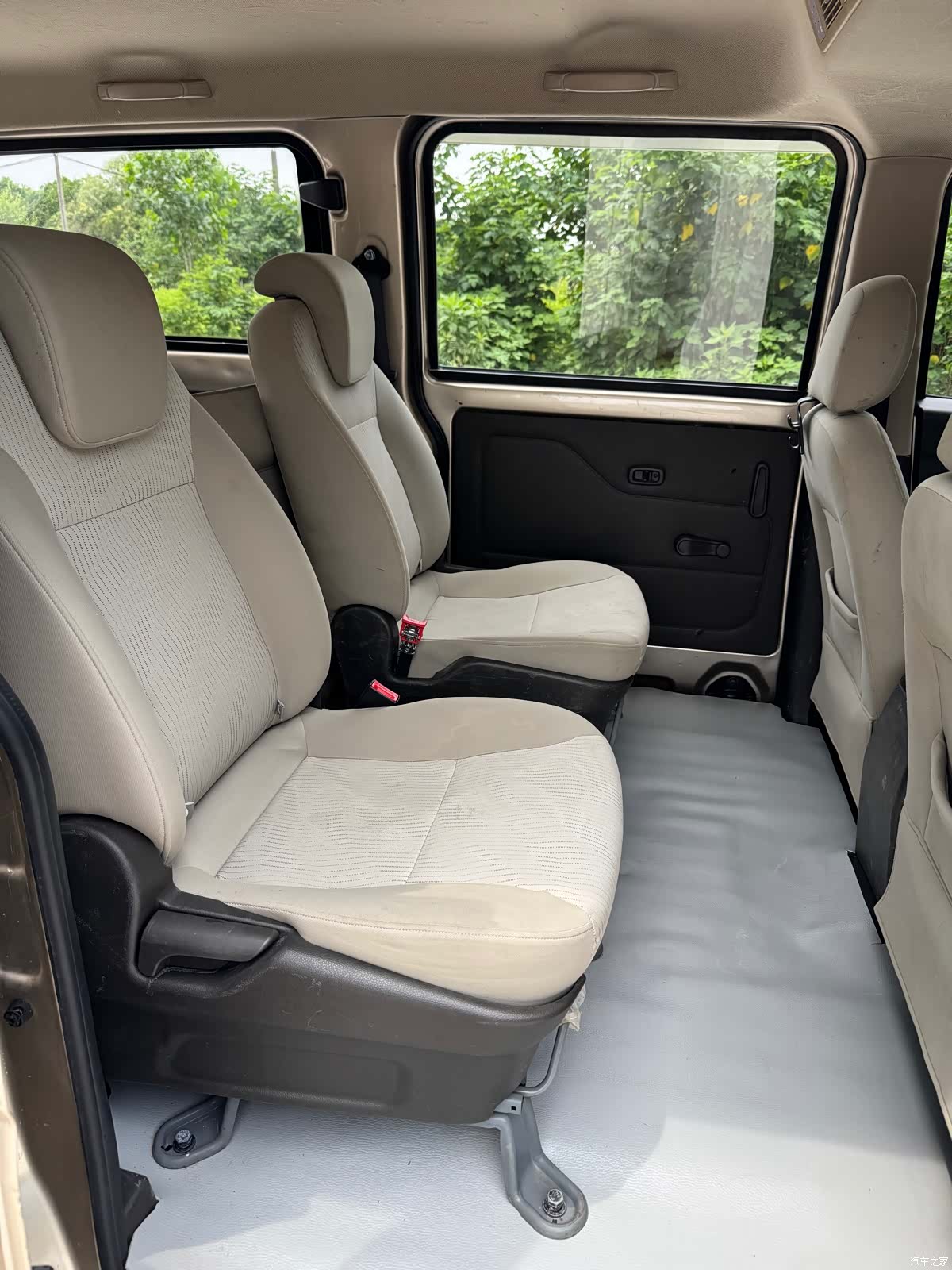 Wuling V, 2017 9
