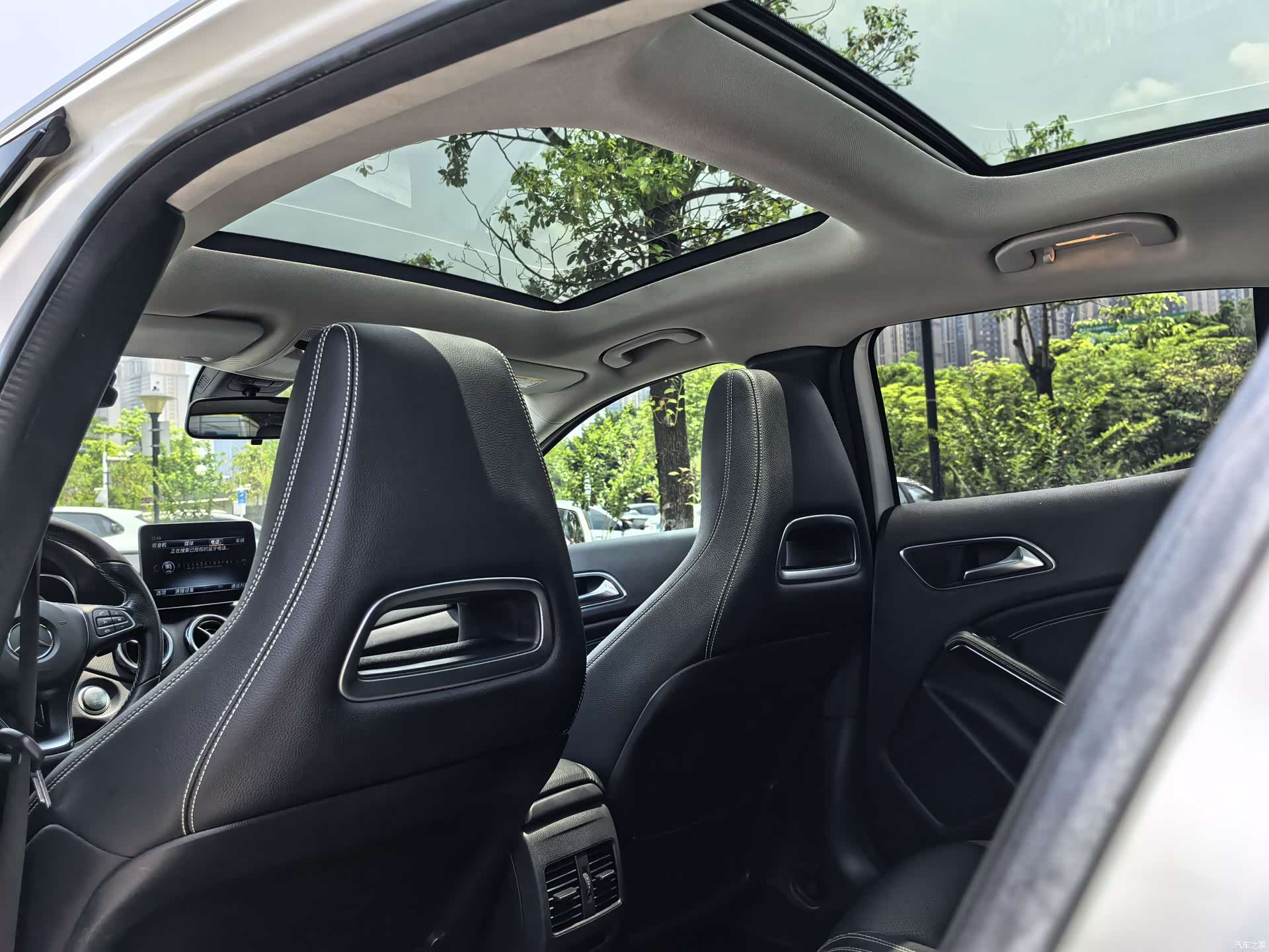 Mercedes-Benz GLA, 2018 14