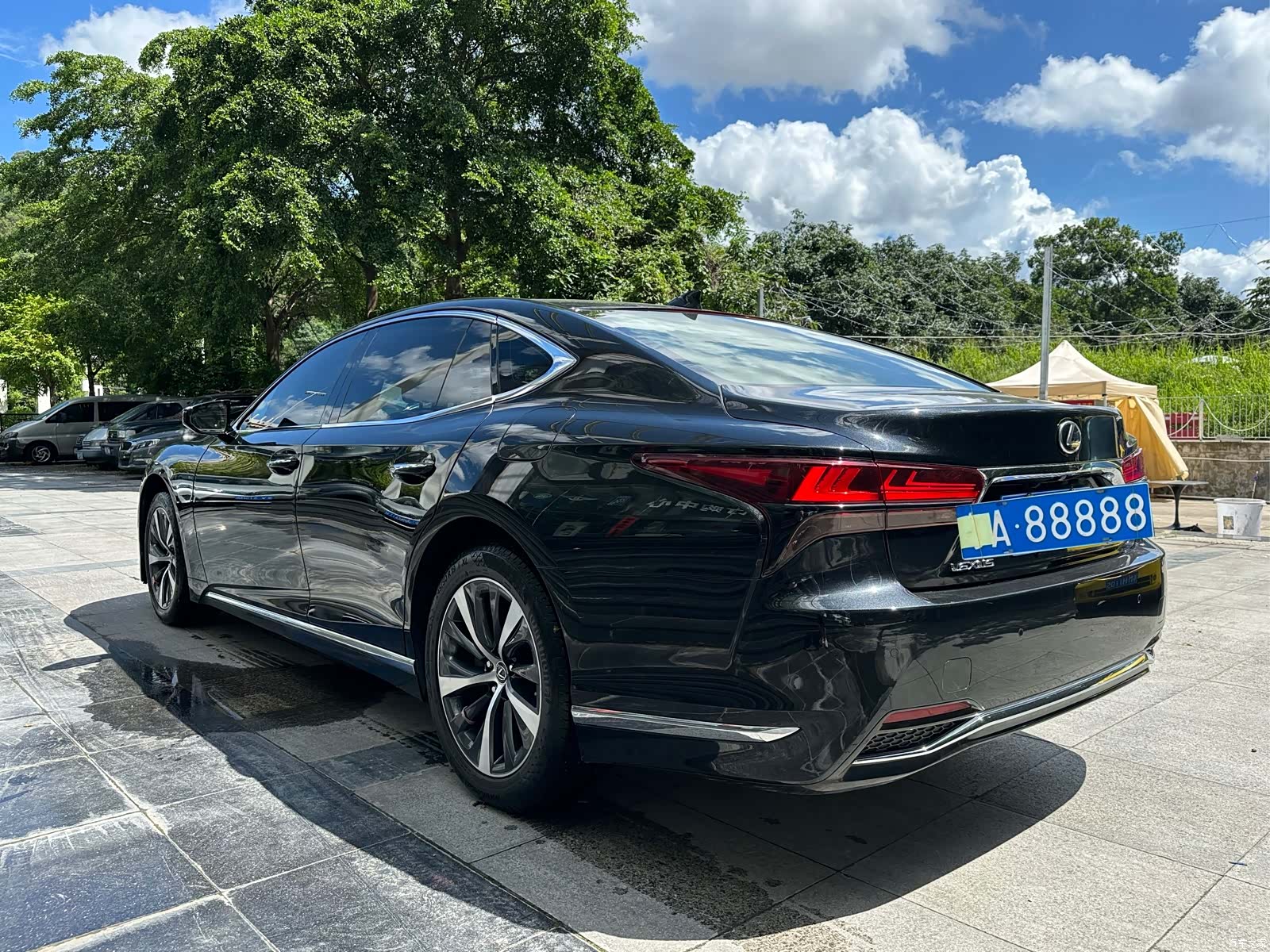 Lexus LS, 2021 9