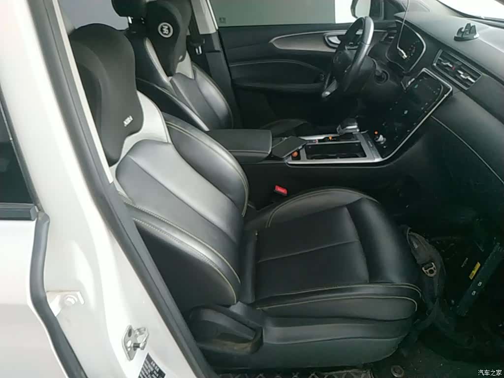 Roewe RX5, 2021 25