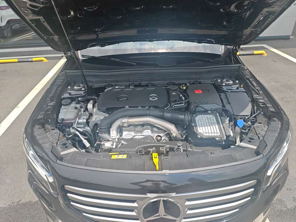 Mercedes-Benz GLB Mercedes-Benz GLB