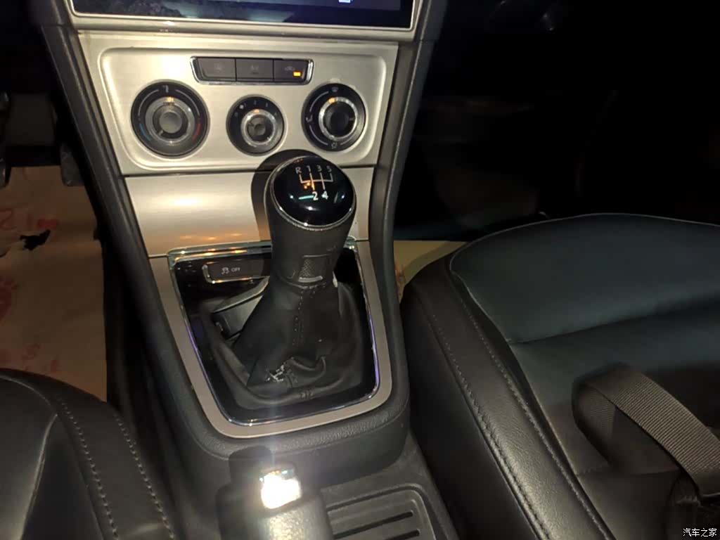 Volkswagen Lavida, 2016 14