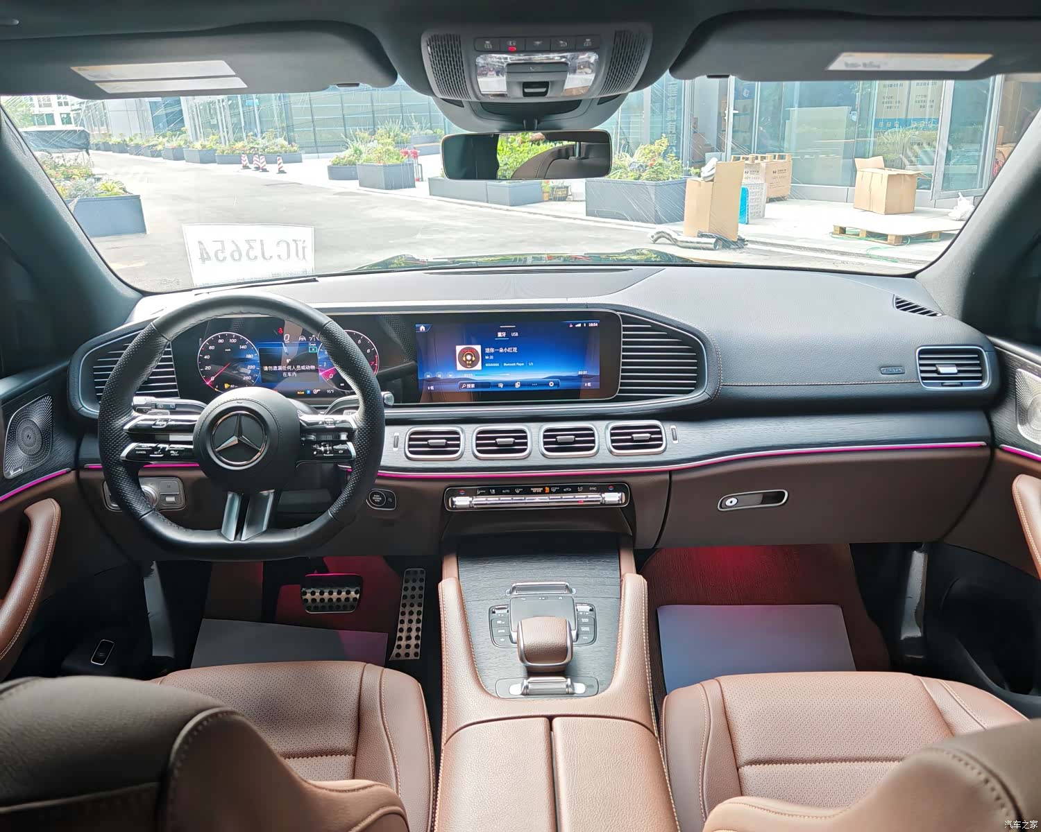 Mercedes-Benz GLS, 2024 11