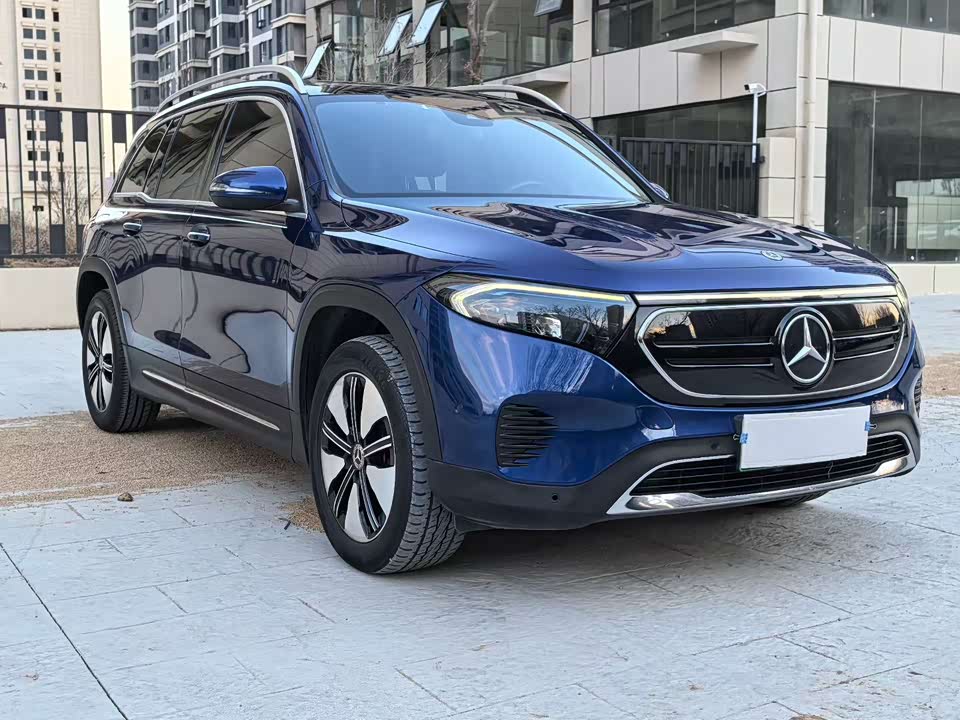 Mercedes-Benz EQB
