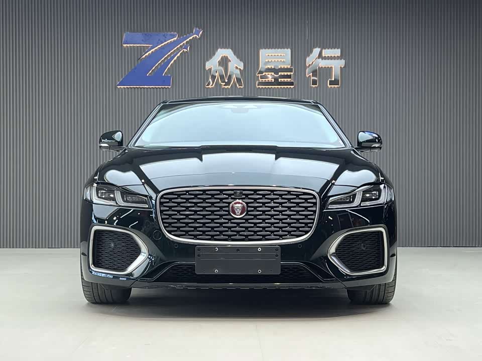 Jaguar XFL