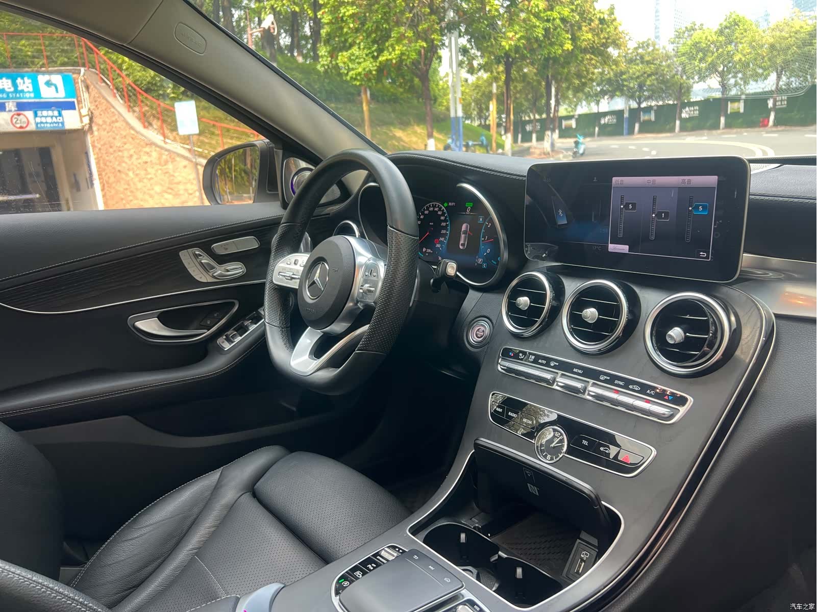 Mercedes-Benz C-Class, 2020 16