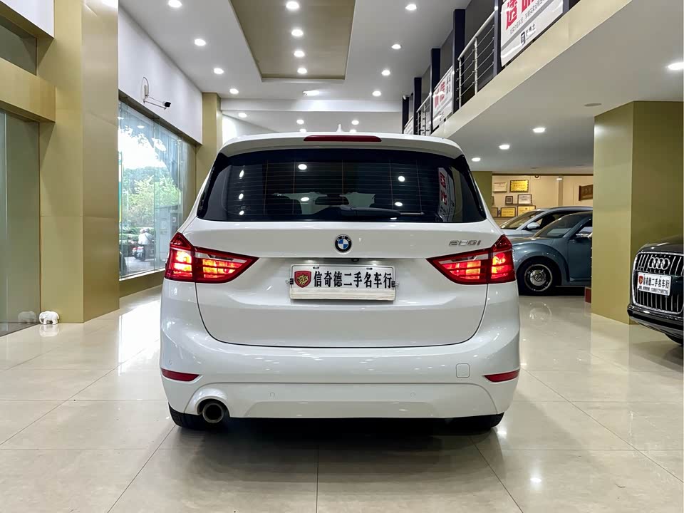 BMW 2 series multifunctional station wagon