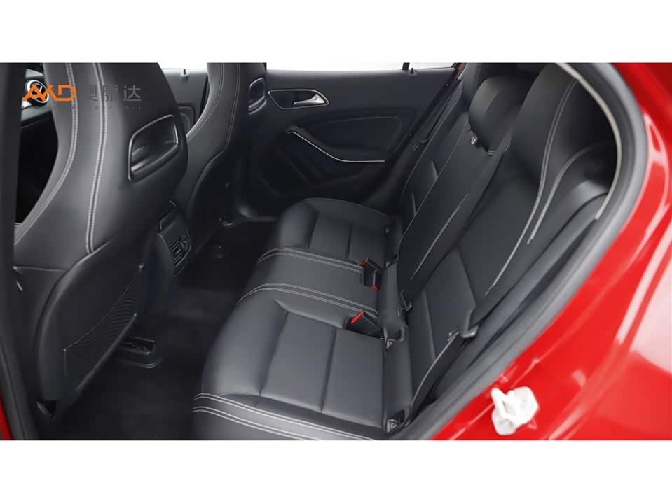 Mercedes-Benz GLA Mercedes-Benz GLA