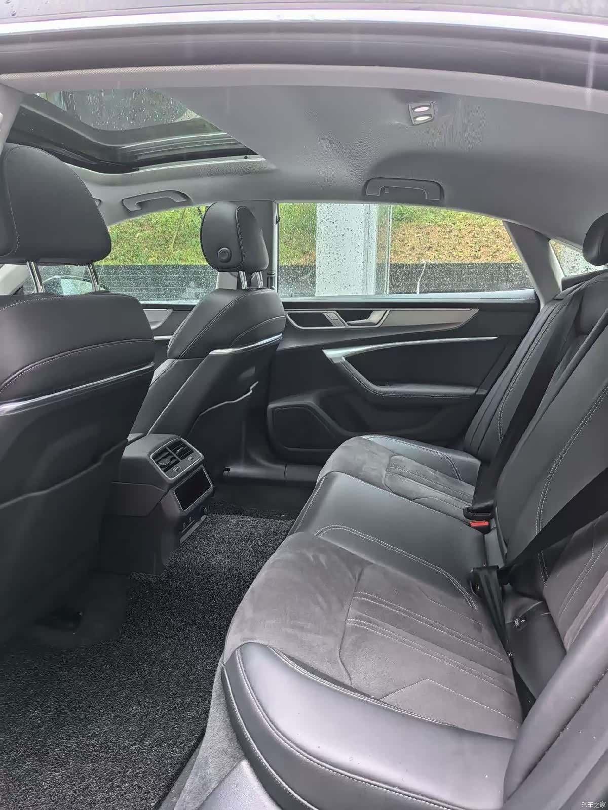 Audi A7L, 2024 все фото