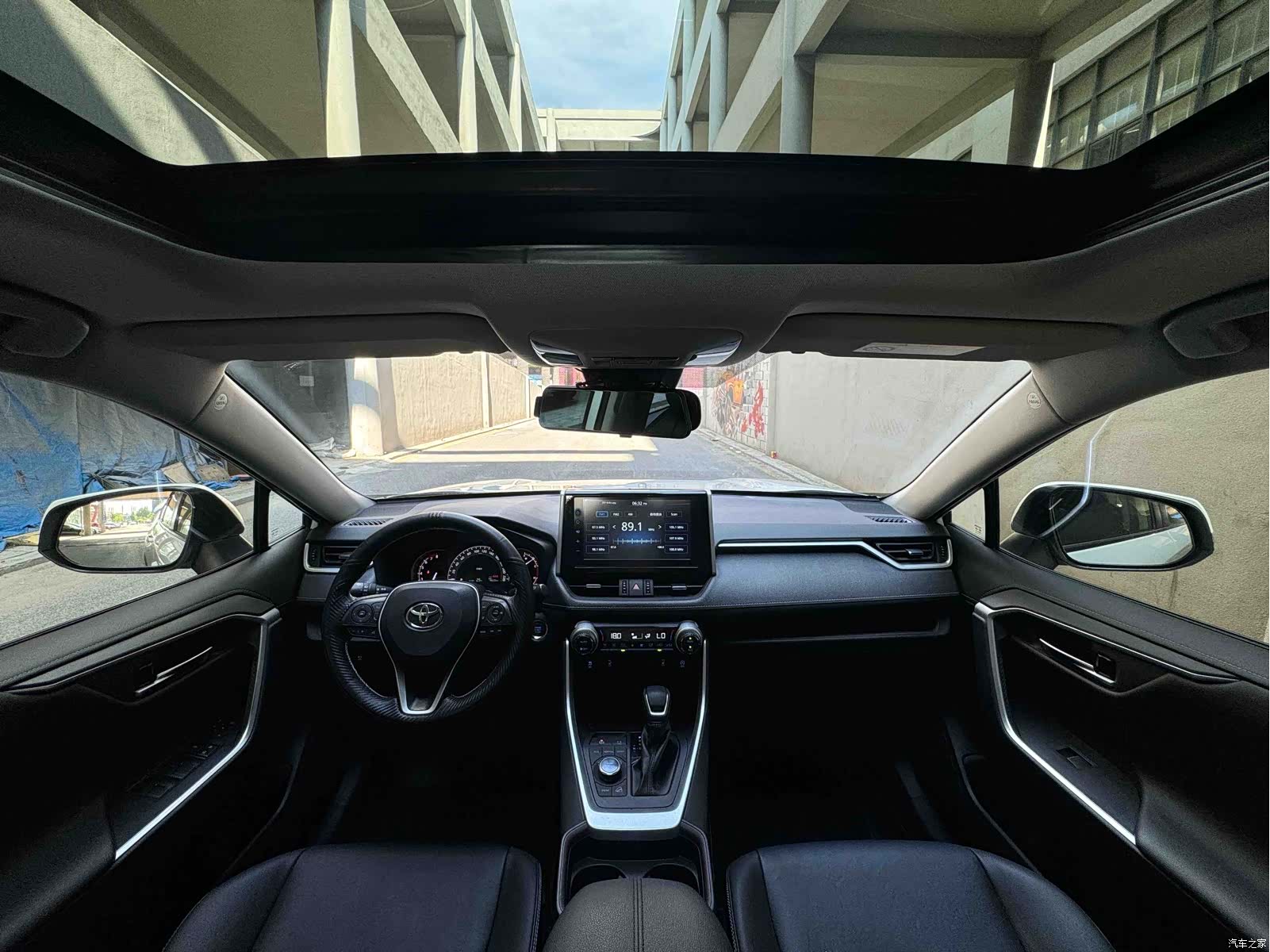 Toyota RAV4, 2020 9