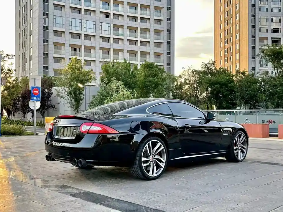 Jaguar XK