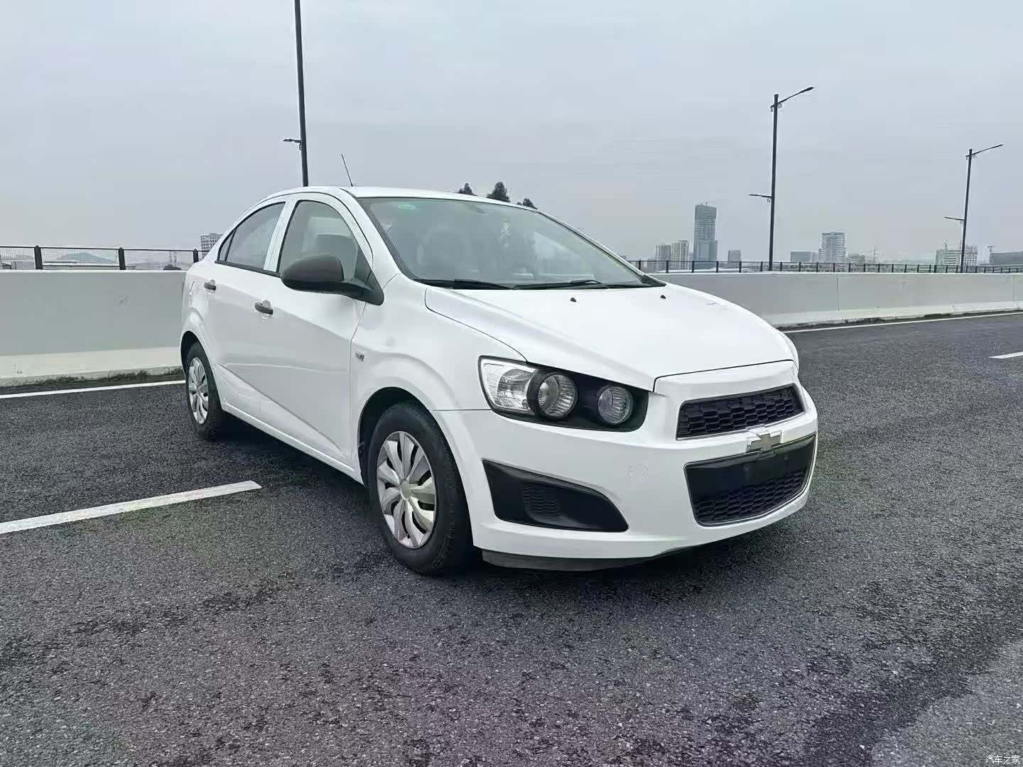 Chevrolet SL, 2013 3