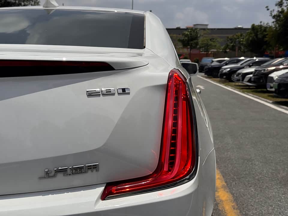 Cadillac XTS