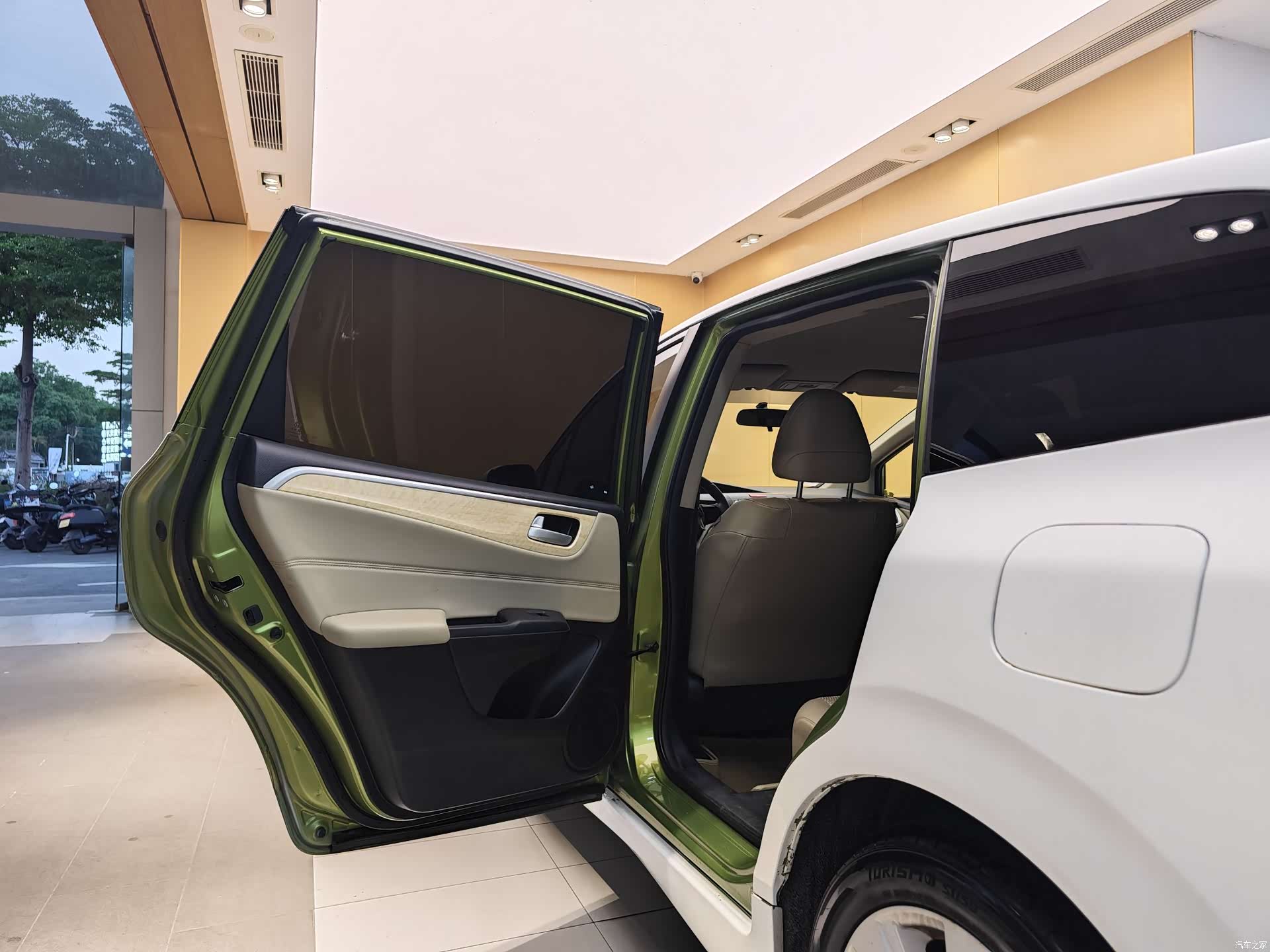 Honda Jade, 2014 20