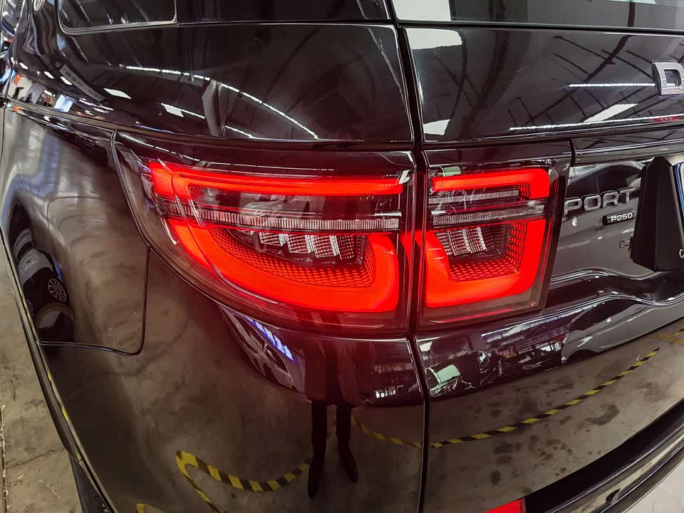 Land Rover Discover sports