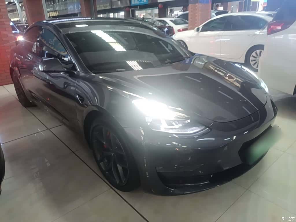 Tesla Model 3, 2022 4