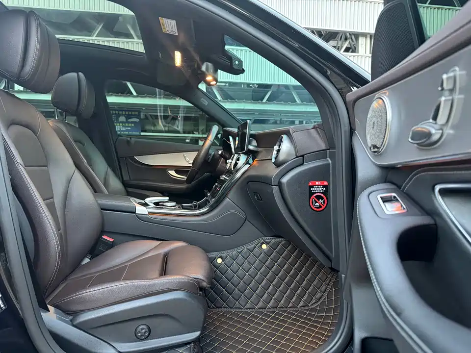 Mercedes-Benz GLC Mercedes-Benz GLC