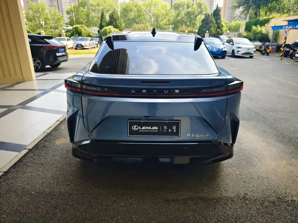 Lexus RZ Lexus RZ